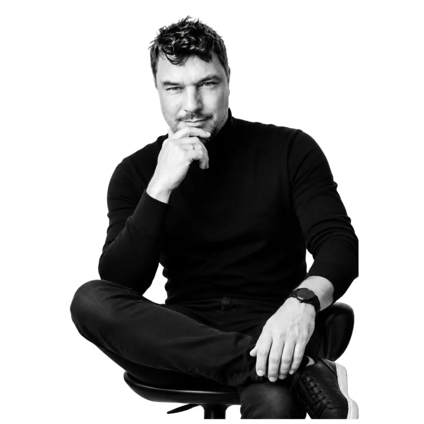 Businessportrait rofessionelles Schwarz-Weiß-Businessportrait eines Unternehmers im Studio